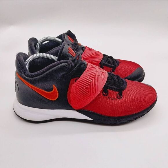 Nike Other - Nike Kyrie Flytrap III Bred Basketball Sneakers Mens Size 7.5 Black Red‎ Shoes